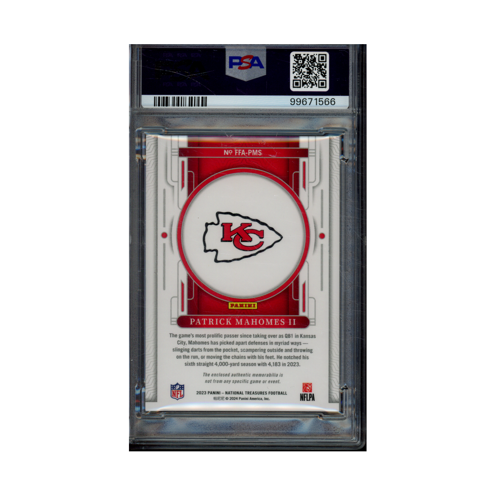 Patrick Mahomes 2023 Panini National Treasures Football Framed Fabric Patch Holo Silver /25 PSA 8