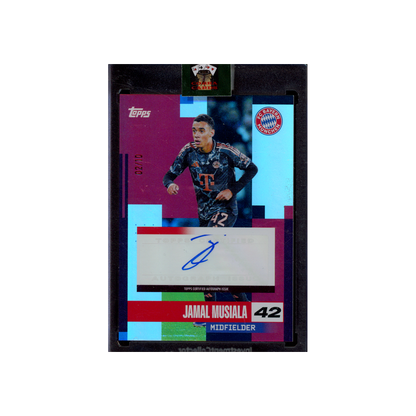 Jamal Musiala 2025 Topps Bayern Team Set Auto /10