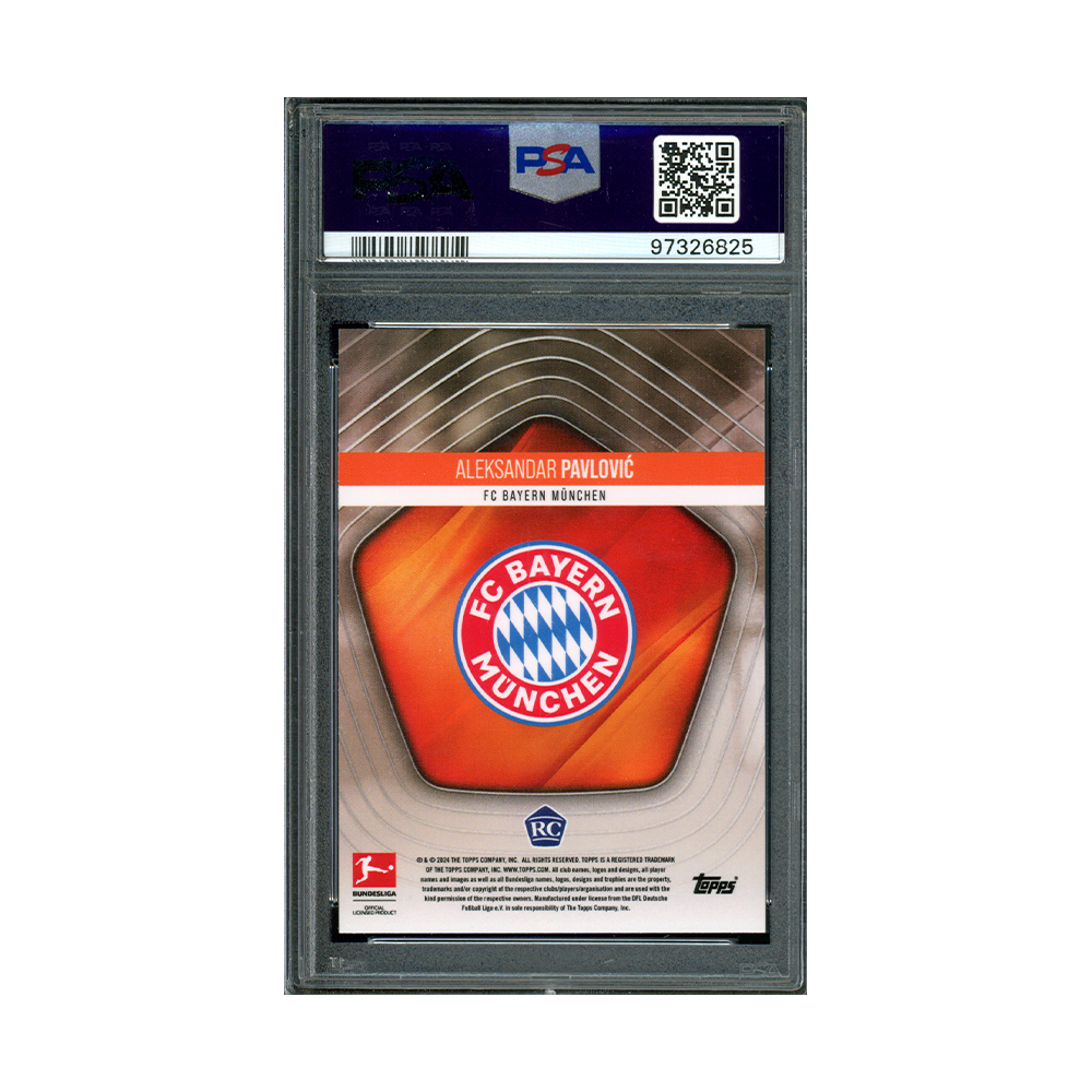 Aleksandar Pavlovic 2023-24 Topps Bundesliga Stars Rookie Auto Orange /10 PSA 9