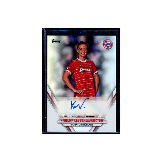 Karolina Lea Vilhjalmsdottir 2022-23 Topps FC Bayern München Team Set Auto