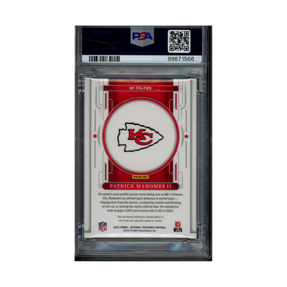 Patrick Mahomes 2023 Panini National Treasures Football Framed Fabric Patch Holo Silver /25 PSA 8