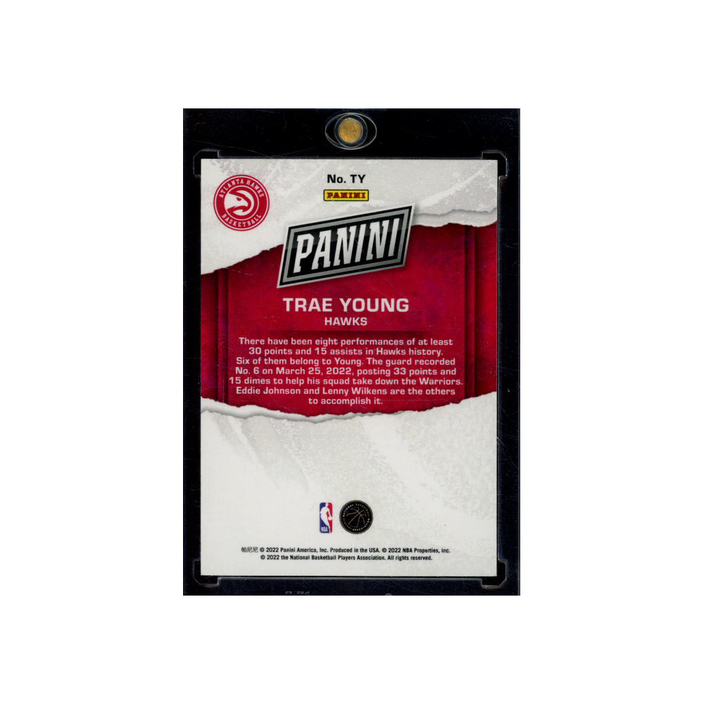 Trae Young 2022 Panini Fathers Day Goly Vinyl